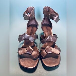 NWT Donald Pliner Silver Sandals